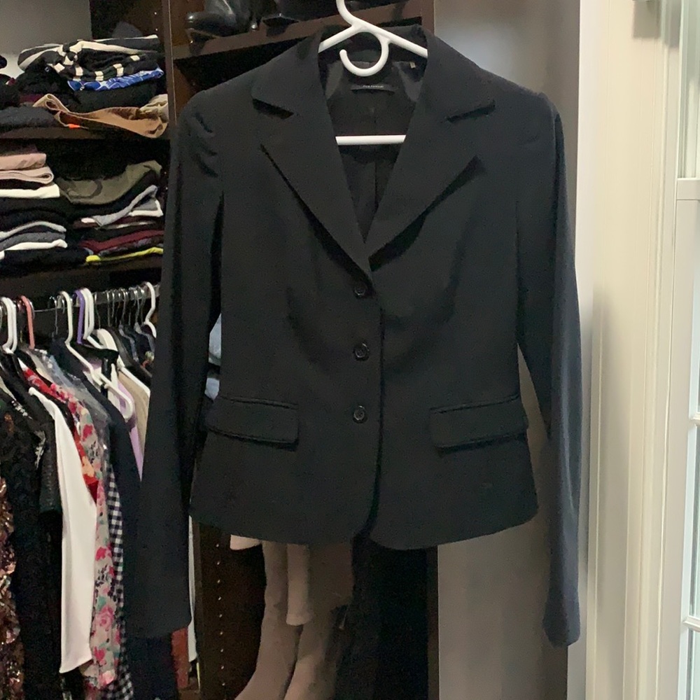 Ellie Tahari Black Blazer size 2